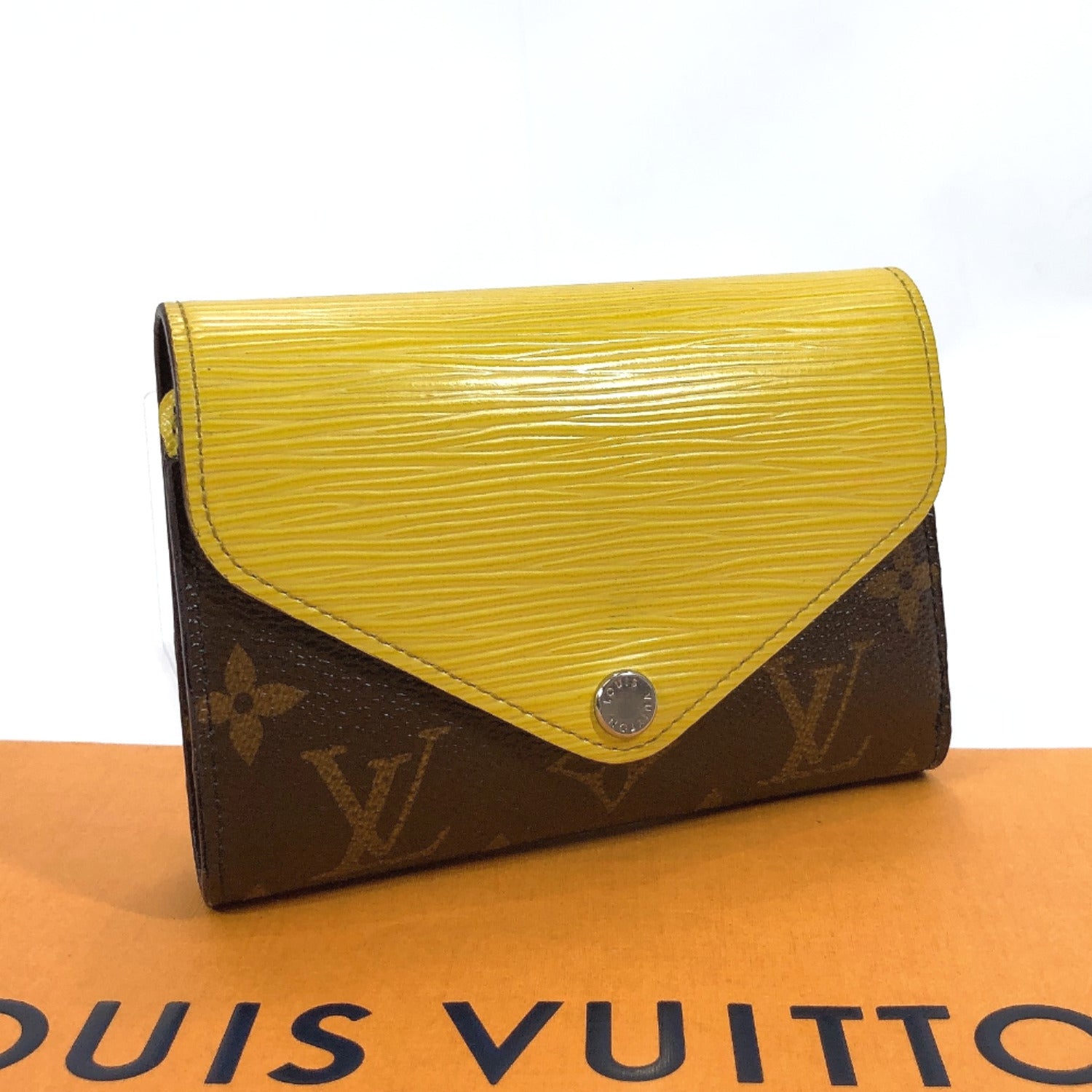 Louis Vuitton Brown, Pattern Print Monogram Leather Marie Lou Wallet