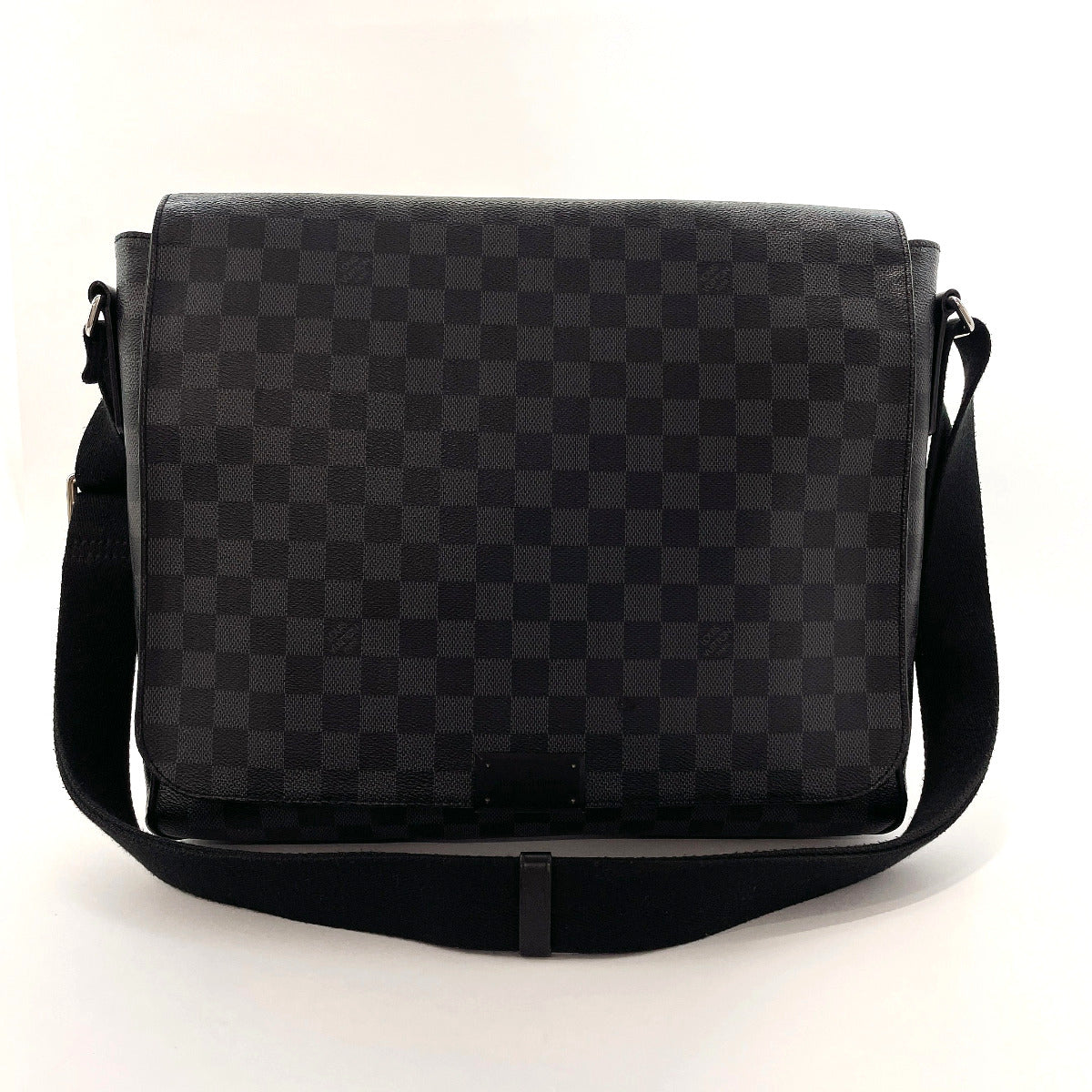 Louis Vuitton Damier Graphite District MM - Grey Messenger Bags