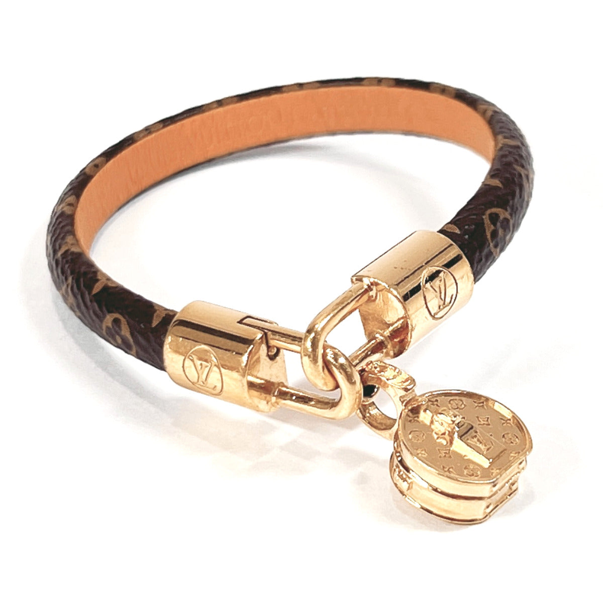 Shop Louis Vuitton Lv tribute bracelet (M6442F, M6442E) by lifeisfun