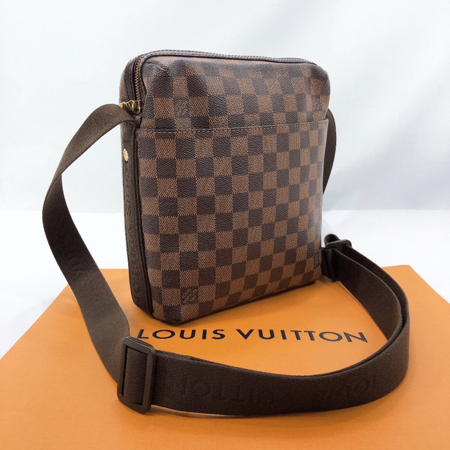 Louis Vuitton CrossBody Bag 06