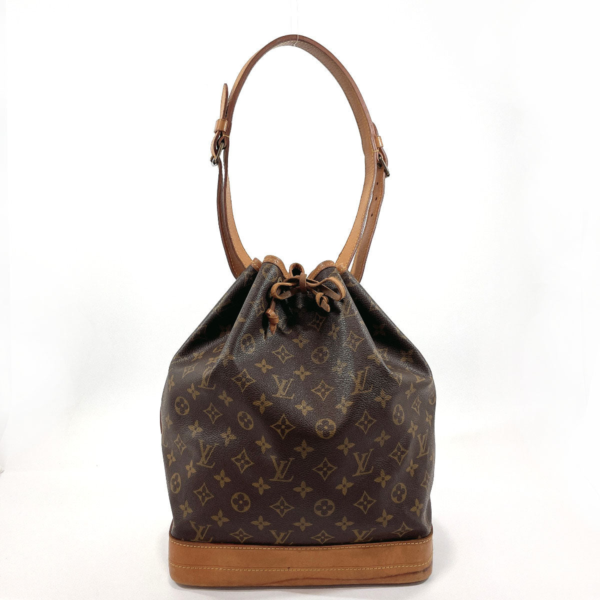 Louis Vuitton NOE Canvas Leather Logo Shoulder Bags