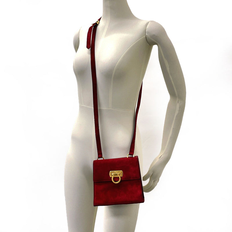 Salvatore Ferragamo Shoulder Bag BA214692 Gancini Suede/leather Red Women Used