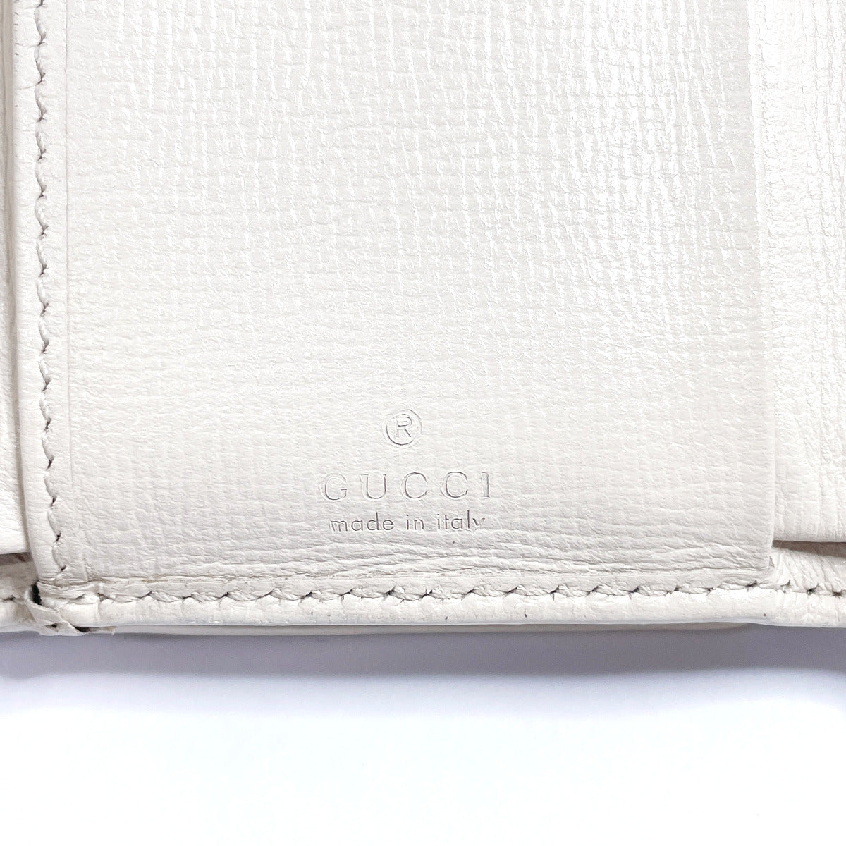 GUCCI GGパターン 二つ折り財布 ホワイト チェーン グッチ ダブルG カードケース ミニウォレット 536453 白
