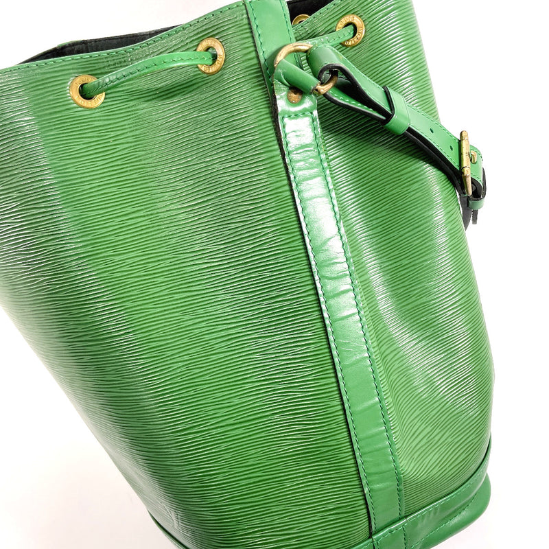 LOUIS VUITTON Shoulder Bag M44004 Noe Epi Leather green green Women Second hand