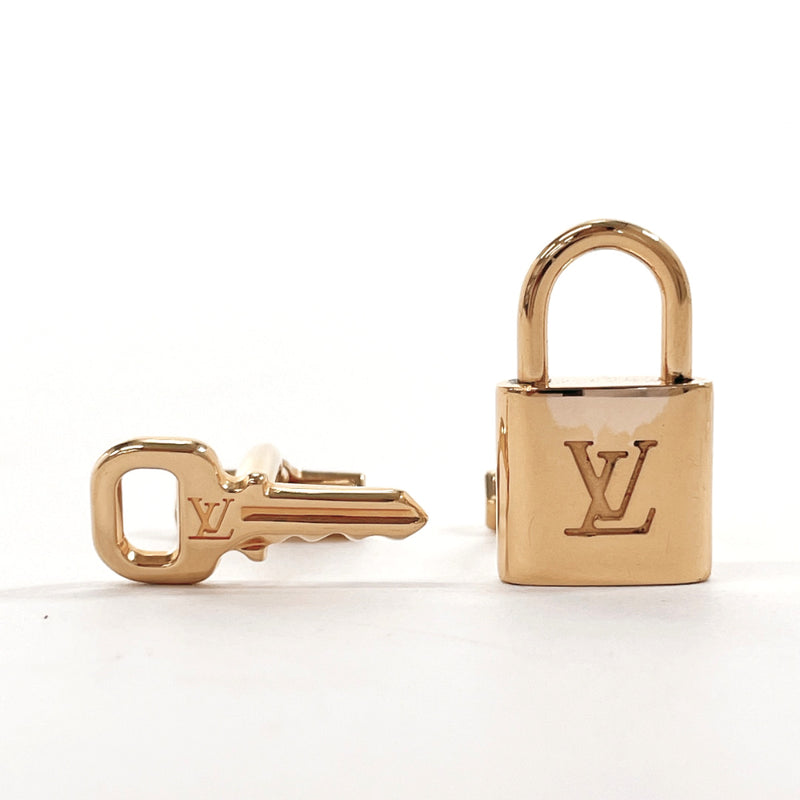 LOUIS VUITTON cuffs M64601 Boutong de Manchette Cadena et Cle Silver925 gold mens Second hand