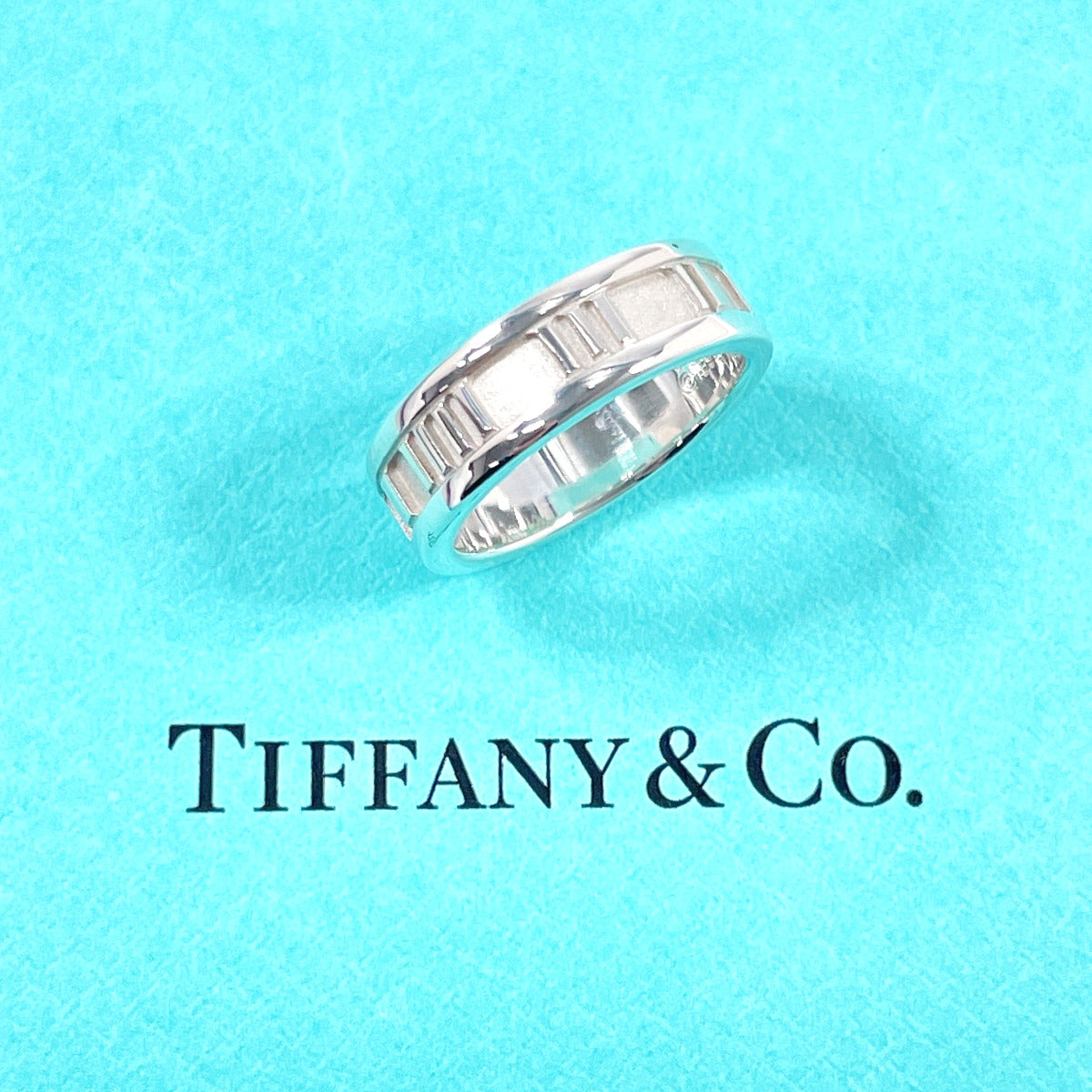 Size 7 Tiffany Atlas Ring in Black Enamel Sterling Silver