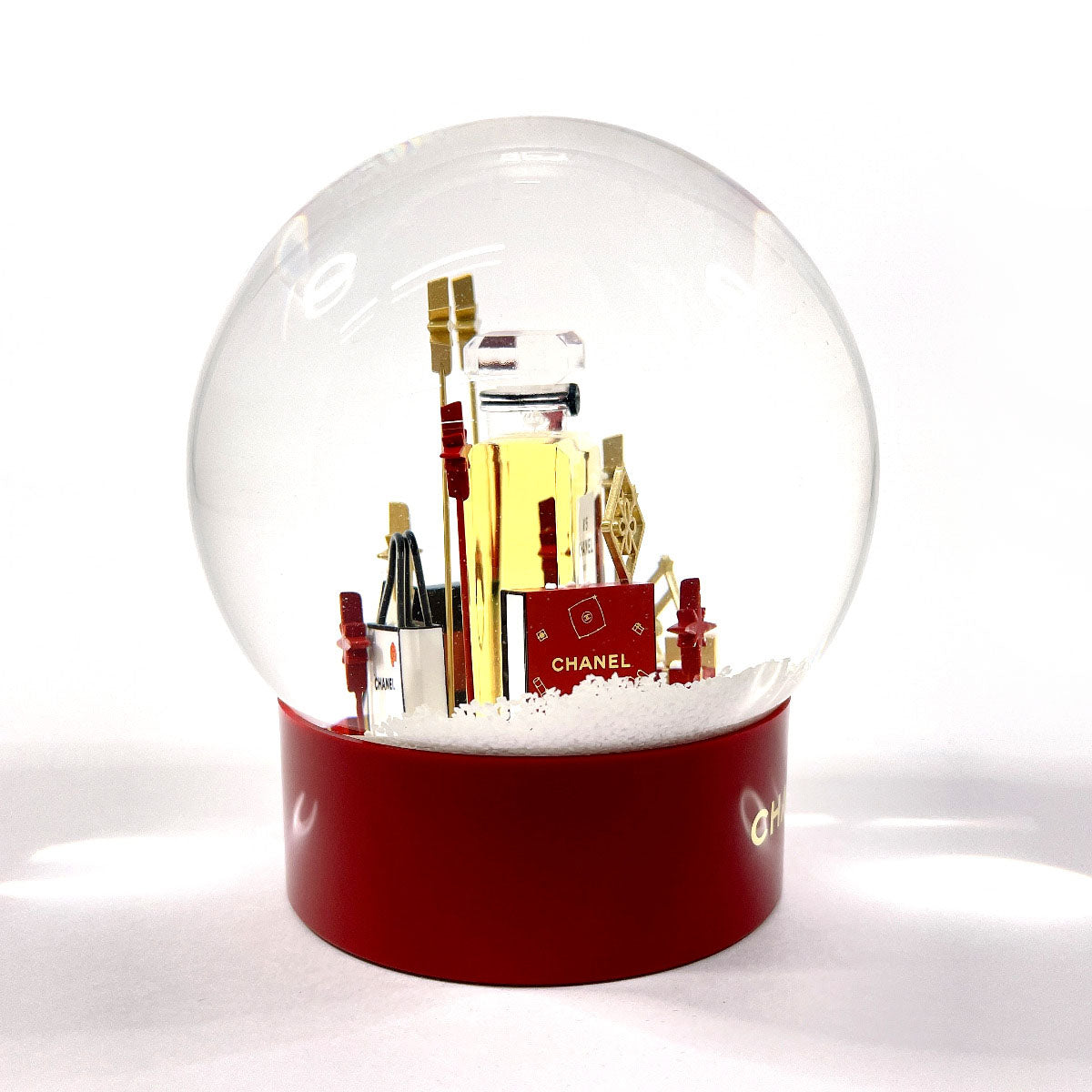 非売品シャネル　CHANEL ホリデー　VIP海外限定　スノーボール CHANEL object Snow globe 2022 Exclusive for overseas VIP customers