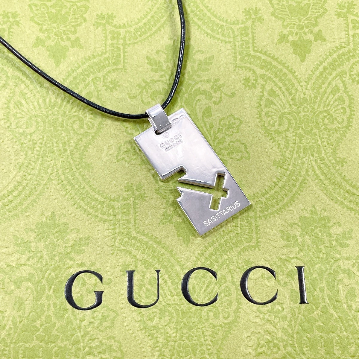 GUCCI SAGITTARIUS ネックレス　⚠️チェーンはphiten GUCCI Necklace Constellation SAGITTARIUS Sagittarius Silver925