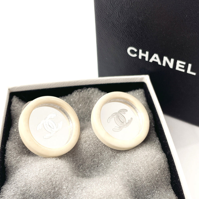 CHANEL Earring COCO Mark vintage plastic/metal white 95 C Women Used