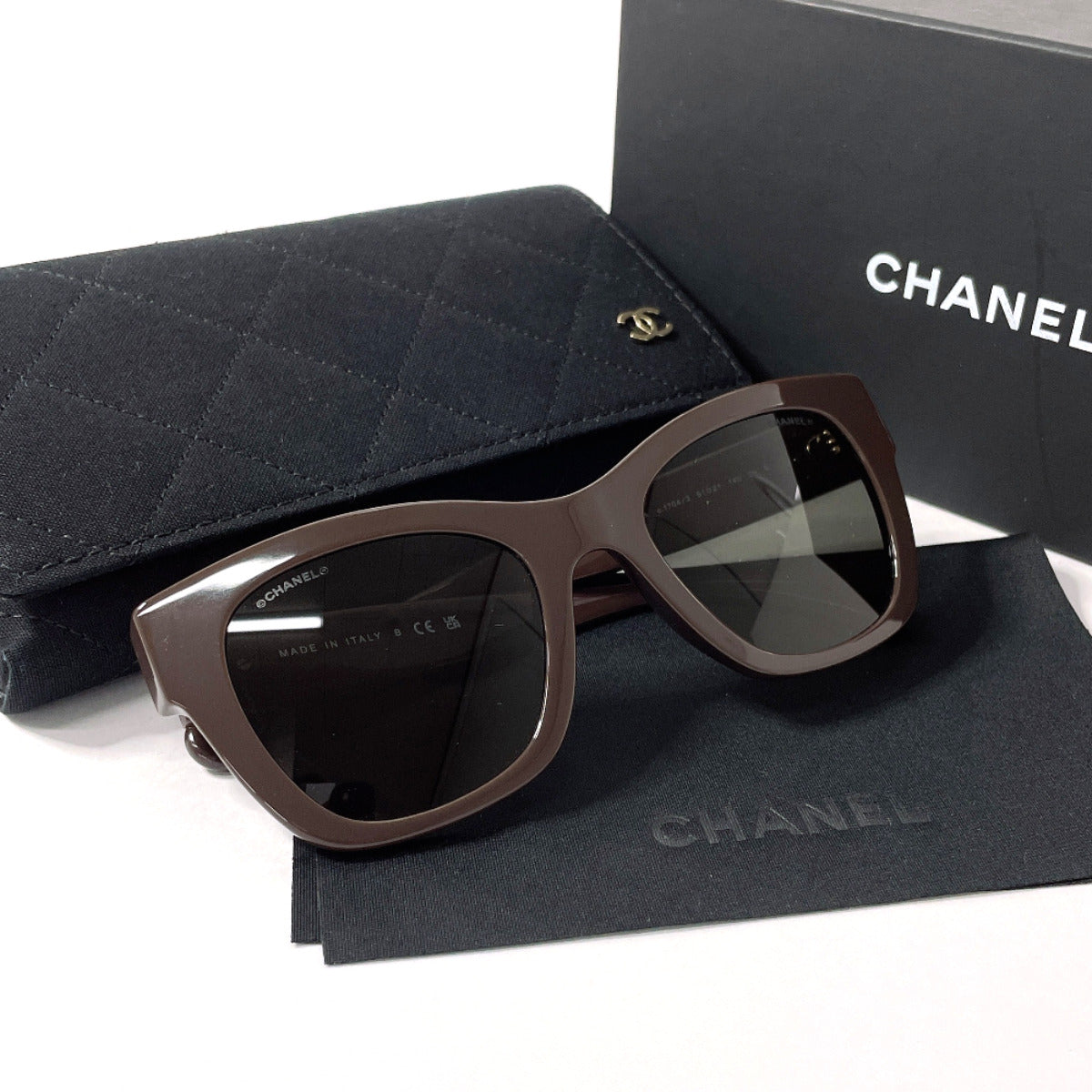 CHANEL サングラス 5478-A ココマーク フェイクパール CHANEL sunglasses 5478-A COCO Mark Heart Synthetic resin