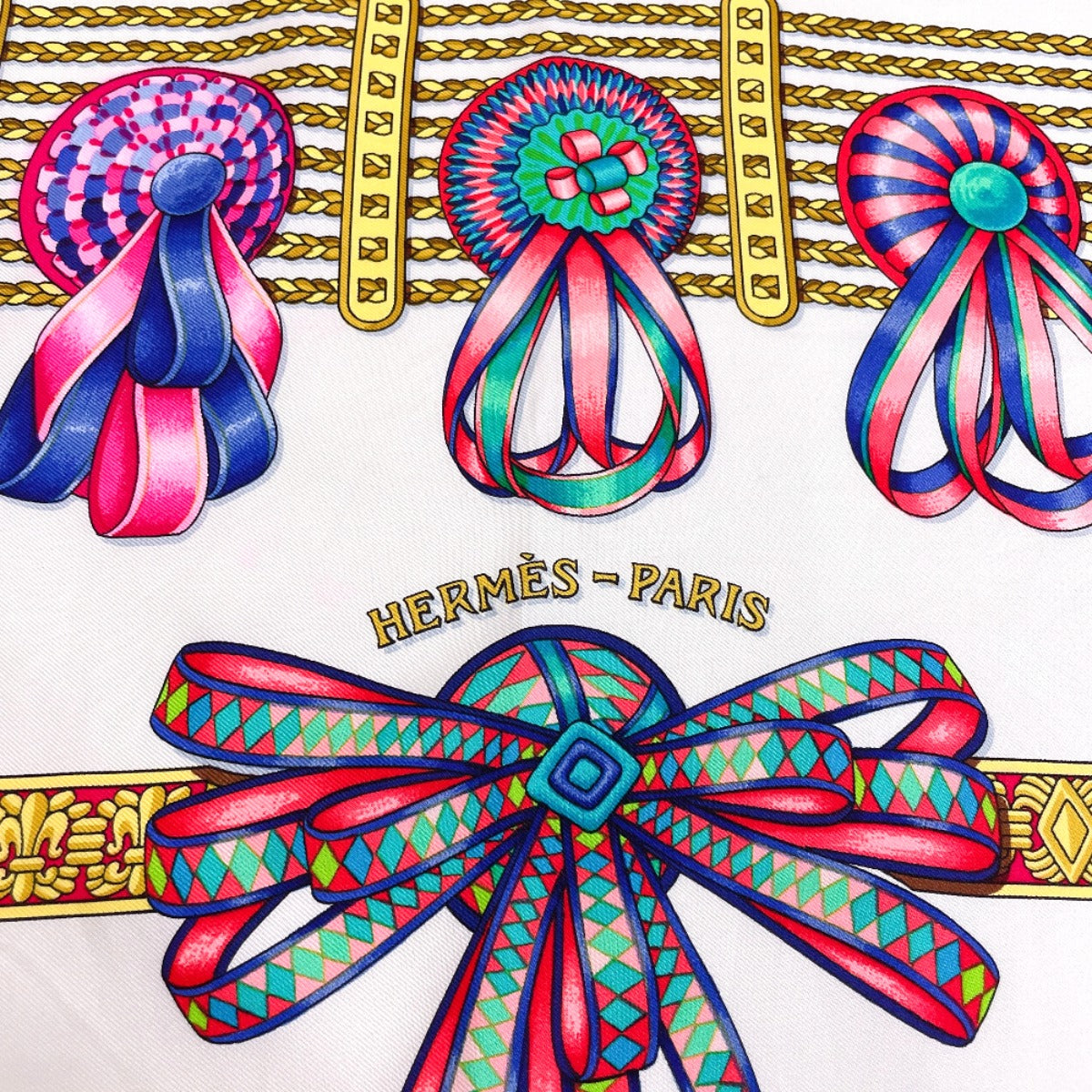 HERMES scarf Carre 90 LES RUBANS DU CHEVAL Horse Ribbon silk white