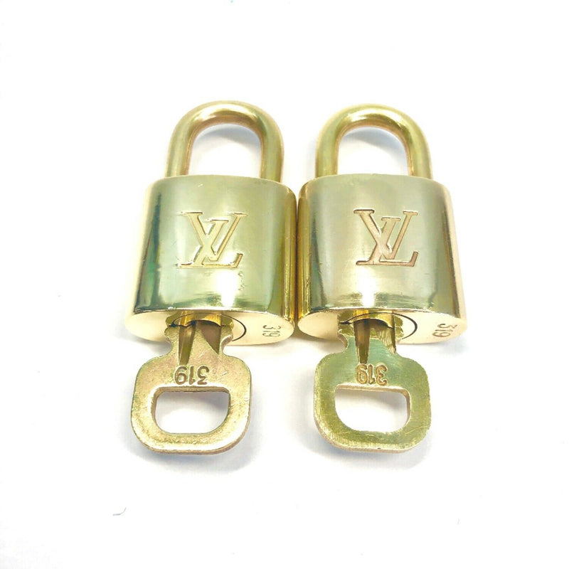 LOUIS VUITTON Cadena brass gold unisex Second hand