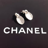 CHANEL earring oval with logo Silver925 Silver Women Second hand