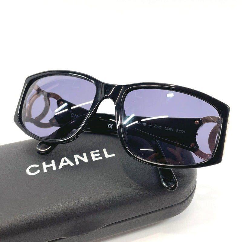 Sunglasses Chanel Black in Plastic - 30270610
