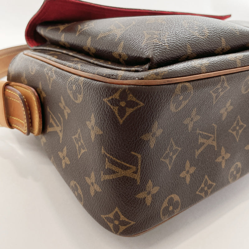 Louis Vuitton 2004 Pre-owned Cite GM Shoulder Bag
