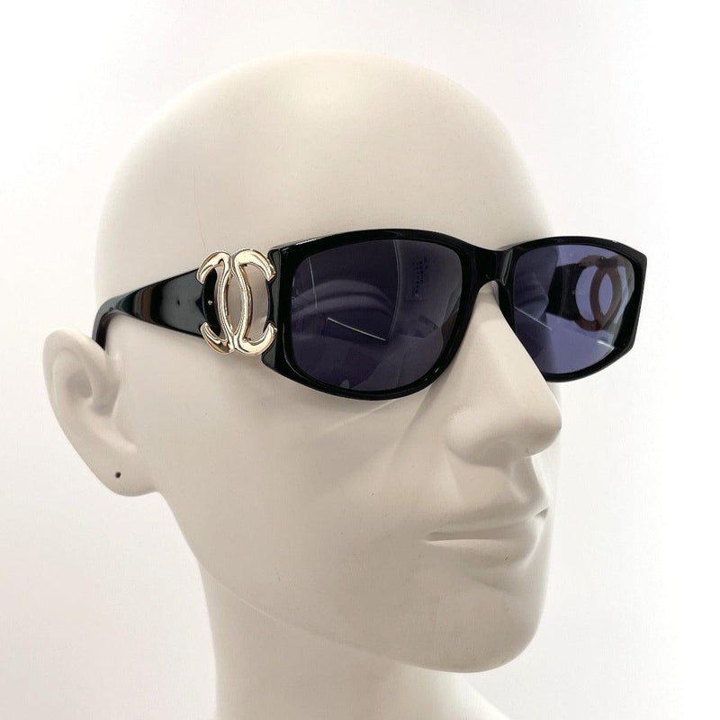 CHANEL sunglasses 02461 94305 Black Women Used –