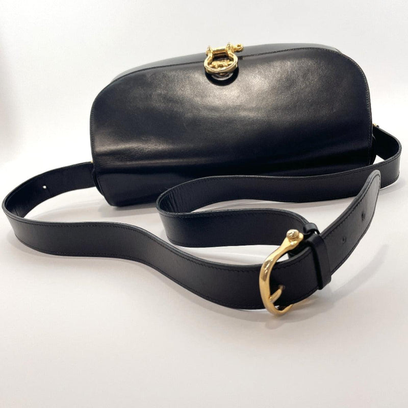 Authentic Celine black edge bag ( medium ), Luxury, Bags & Wallets on  Carousell