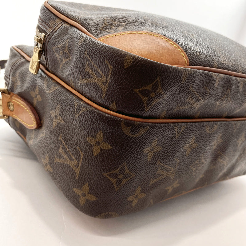 Louis Vuitton Nile Shoulder Bag Monogram Unisex 