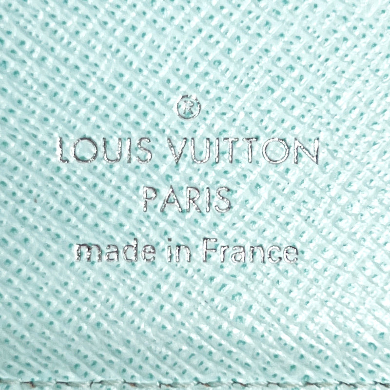 LOUIS VUITTON ****  Louis vuitton iphone wallpaper, Louis vuitton