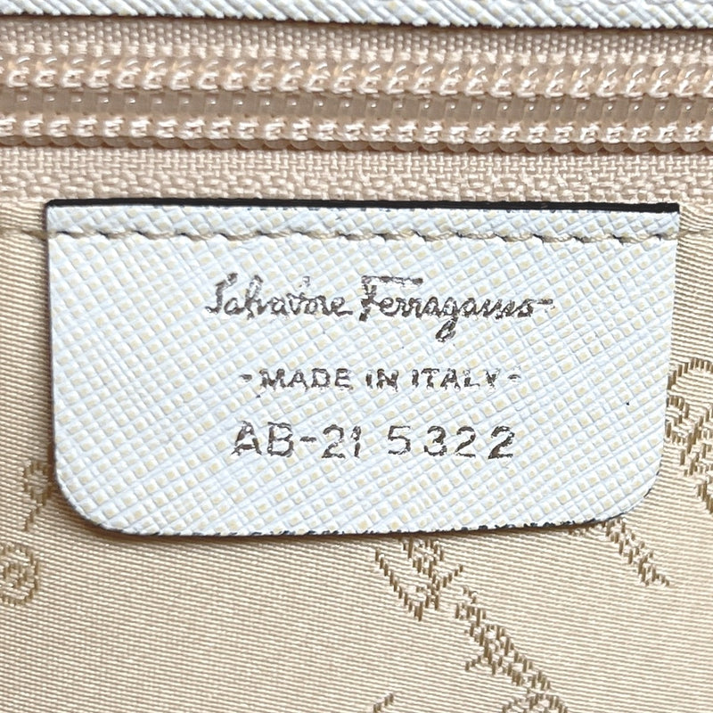 Salvatore Ferragamo Handbag AB-21 5322 Gancini leather white Women Used