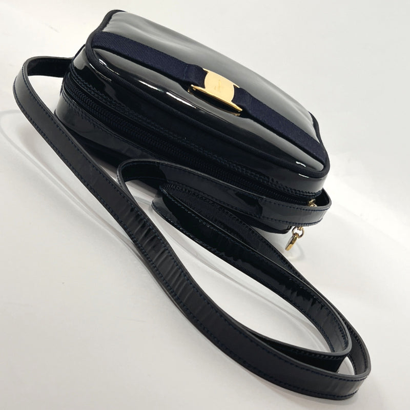 Salvatore Ferragamo Shoulder Bag DE-21 3096 Vala Patent leather Navy Women Used