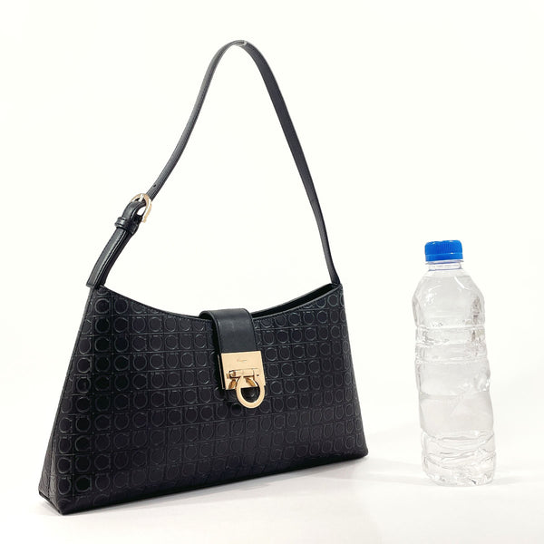 Salvatore Ferragamo Shoulder Bag EE-212750 Gancini leather Black Women Used