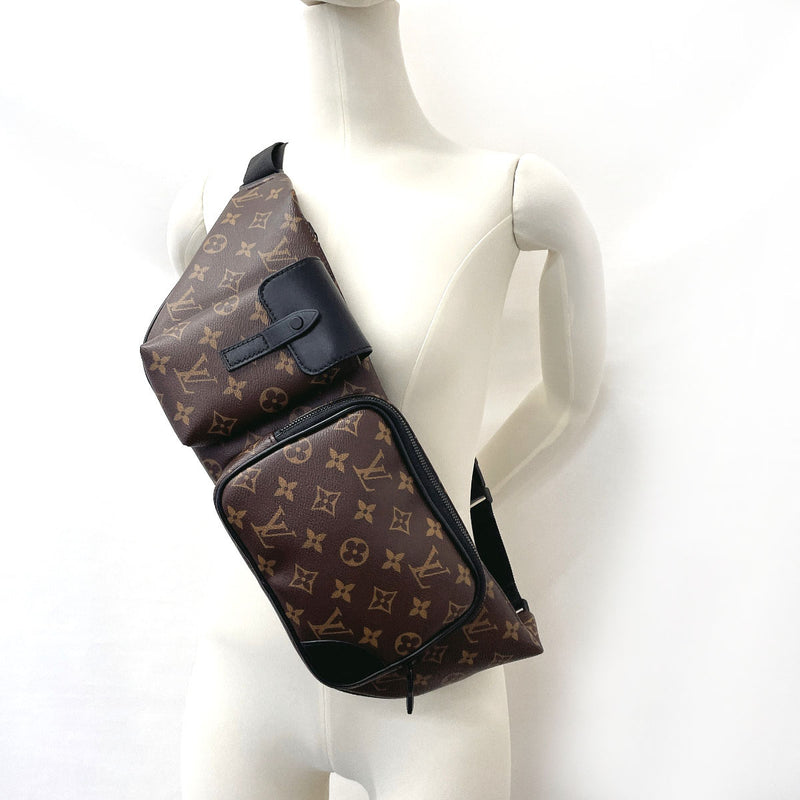 Louis Vuitton CHRISTOPHER bumbag brown, Men's Fashion, Bags, Belt bags,  Clutches and Pouches on Carousell