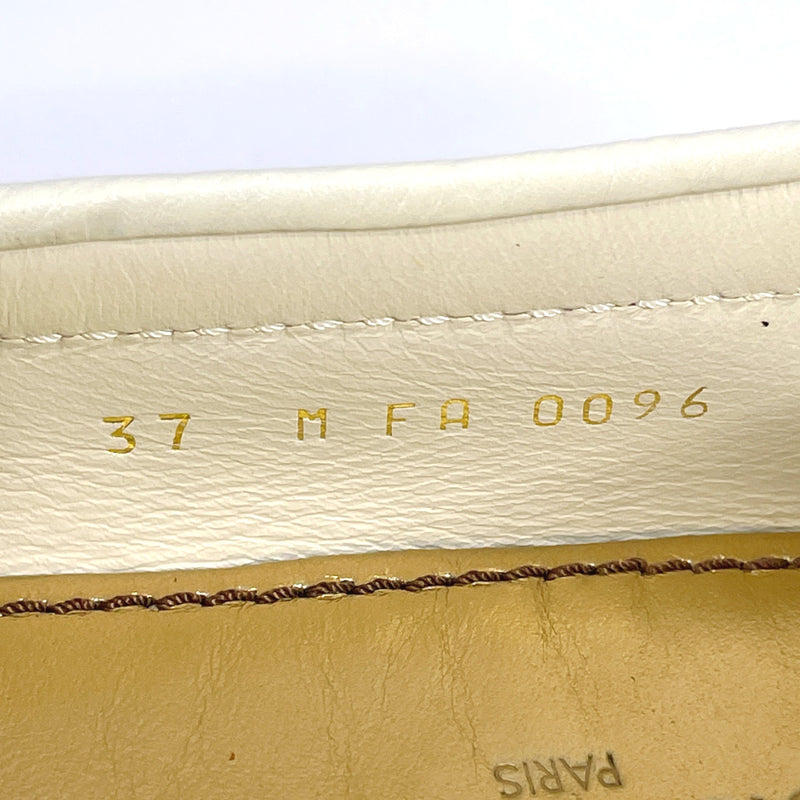 Shop Louis Vuitton MONOGRAM Monogram Driving Shoes Loafers Unisex Street  Style Leather (1ABM4B, 1ABM49, 1ABM47, 1ABM45, 1ABM43, 1ABM41, 1ABM3Z,  1ABM3X, 1ABM3V, 1ABM3T) by mizutamadot