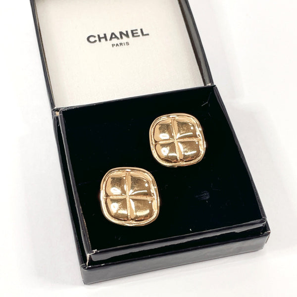 CHANEL Earring Matelasse Rhombus Gold Plated gold Women Used