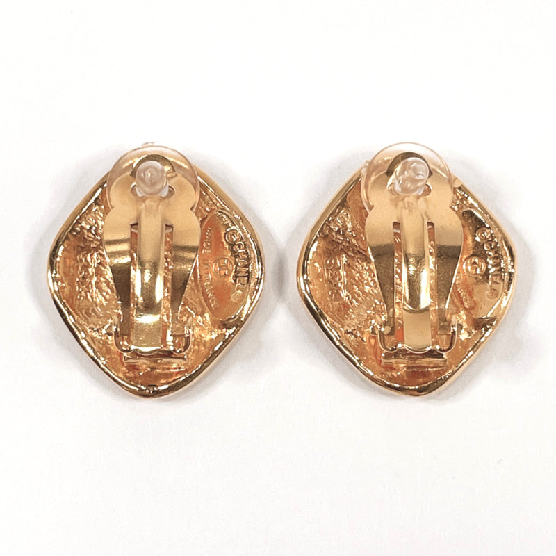 CHANEL Earring Matelasse Rhombus Gold Plated gold Women Used – JP