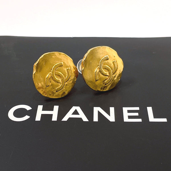 CHANEL Earring COCO Mark metal gold Women Used