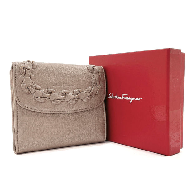 Salvatore Ferragamo wallet leather beige Women Used