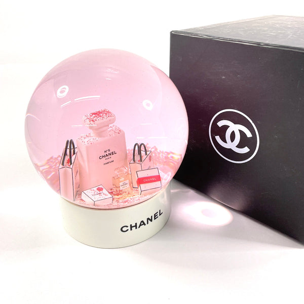 CHANEL Other accessories Snow dome 2016 Novelty limited to overseas VIP customers Glass/plastic white white unisex Used