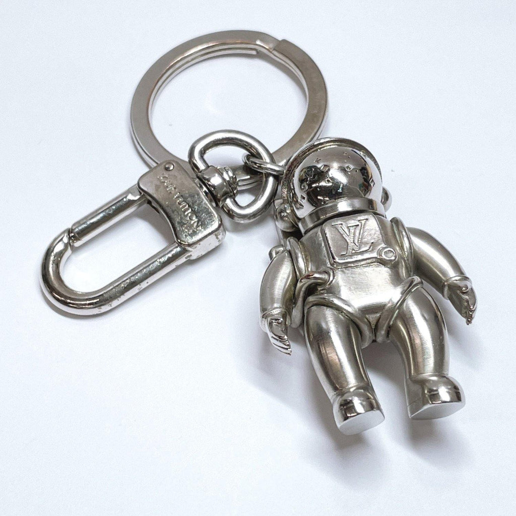 Izsilver Astronaut Keychain Louis Vuitton MP2213 Silver - Tracesilver