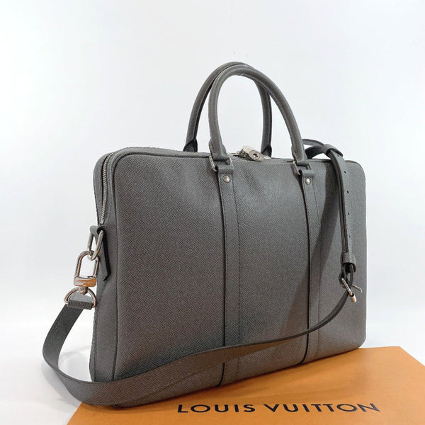 LOUIS VUITTON Business bag M30640 Porte Documan Voyagej Taiga gray SilverHardware mens Used - JP-BRANDS.com