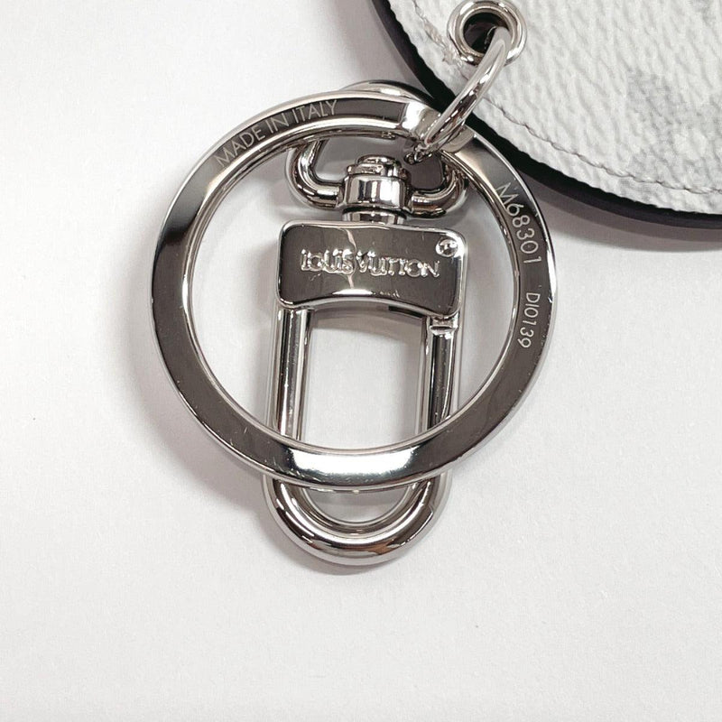Louis Vuitton Porto Cle LV Circle Keychain Silver Hardware Round