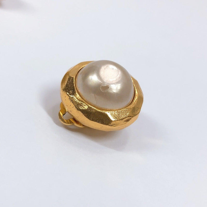 CHANEL Earring Fake pearl vintage metal gold Women Used - JP-BRANDS.com