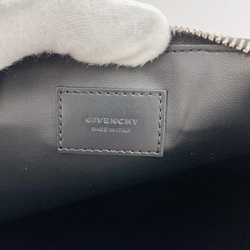 Givenchy Clutch bag Star pattern leather Black unisex Used - JP-BRANDS.com