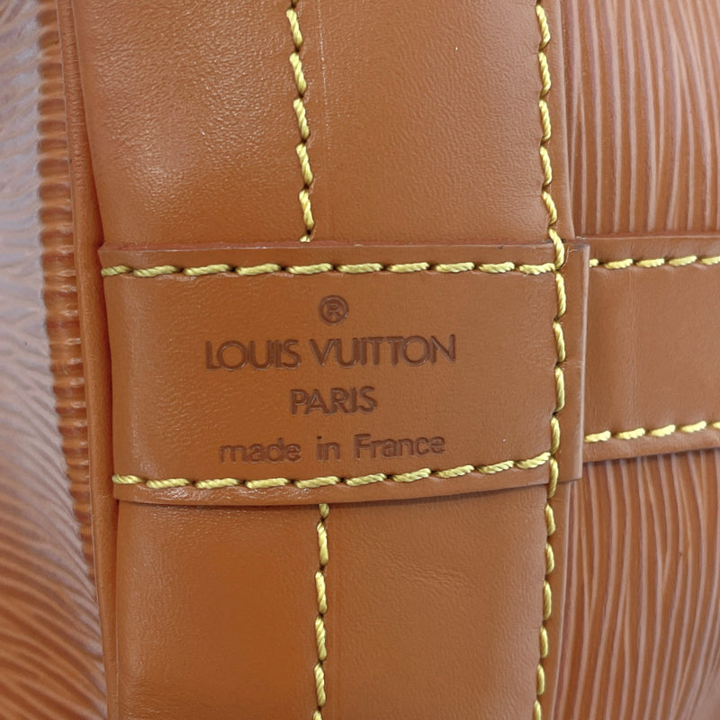 LOUIS VUITTON Shoulder Bag M44008 Noe Epi Leather Brown Women Used