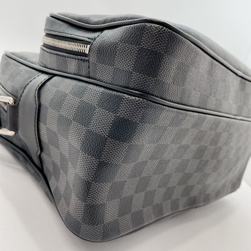 Louis Vuitton Monogram Coffee Cup Everyday LV Shoulder Bag
