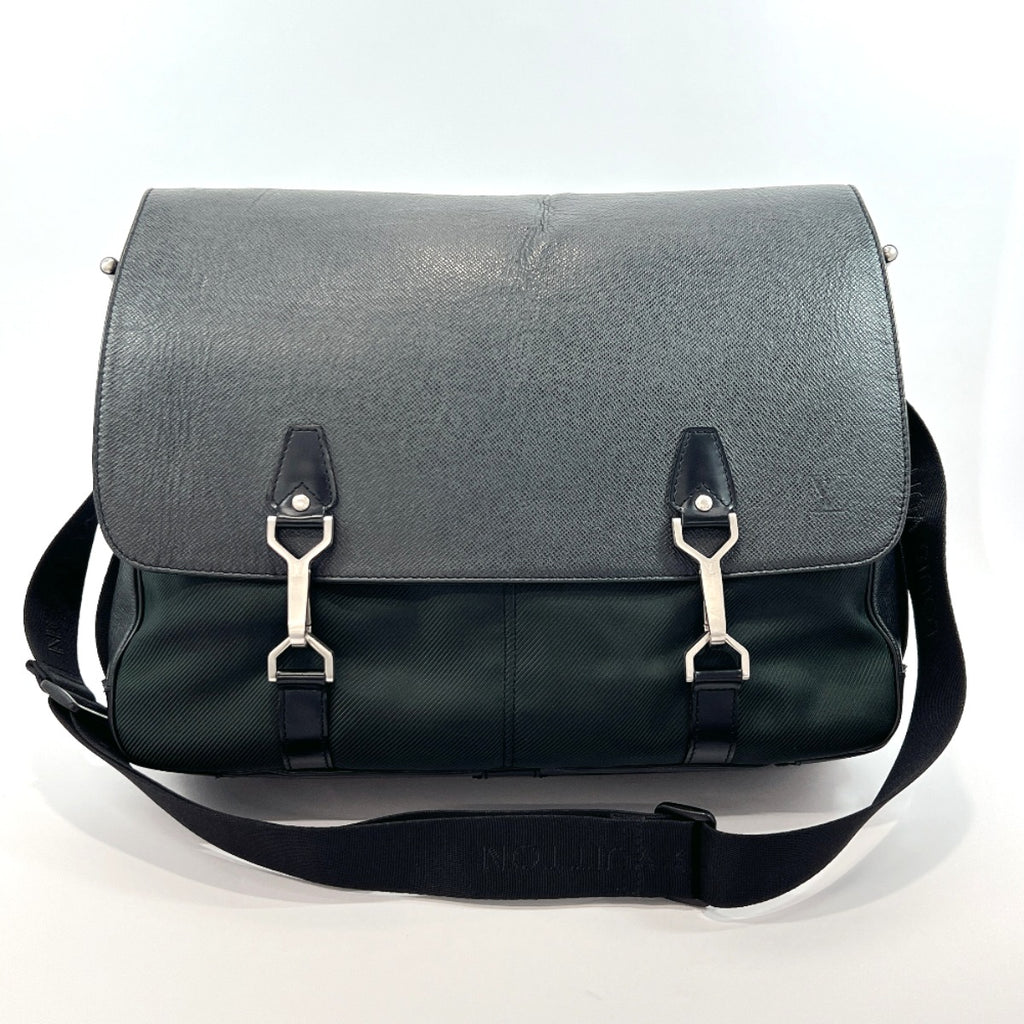 LOUIS VUITTON Shoulder Bag M30162 Del Soo Taiga black green mens Used –