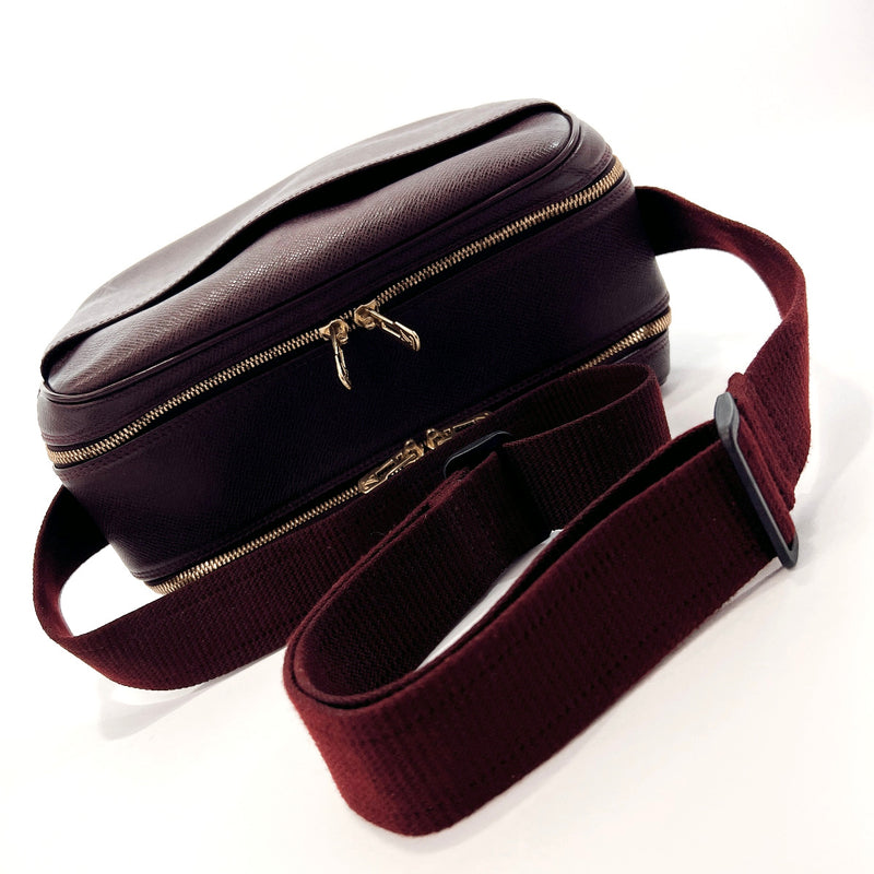 Louis Vuitton Reporter Pm Black Taiga Leather Shoulder Bag