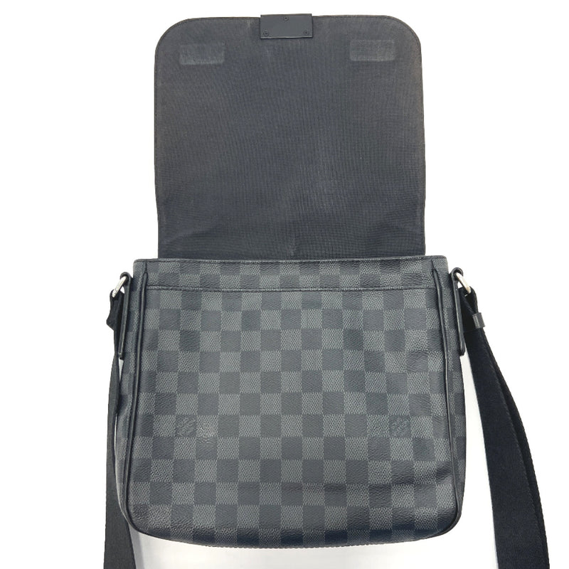 Louis Vuitton District PM Messenger Bag Damier Graphite Black in