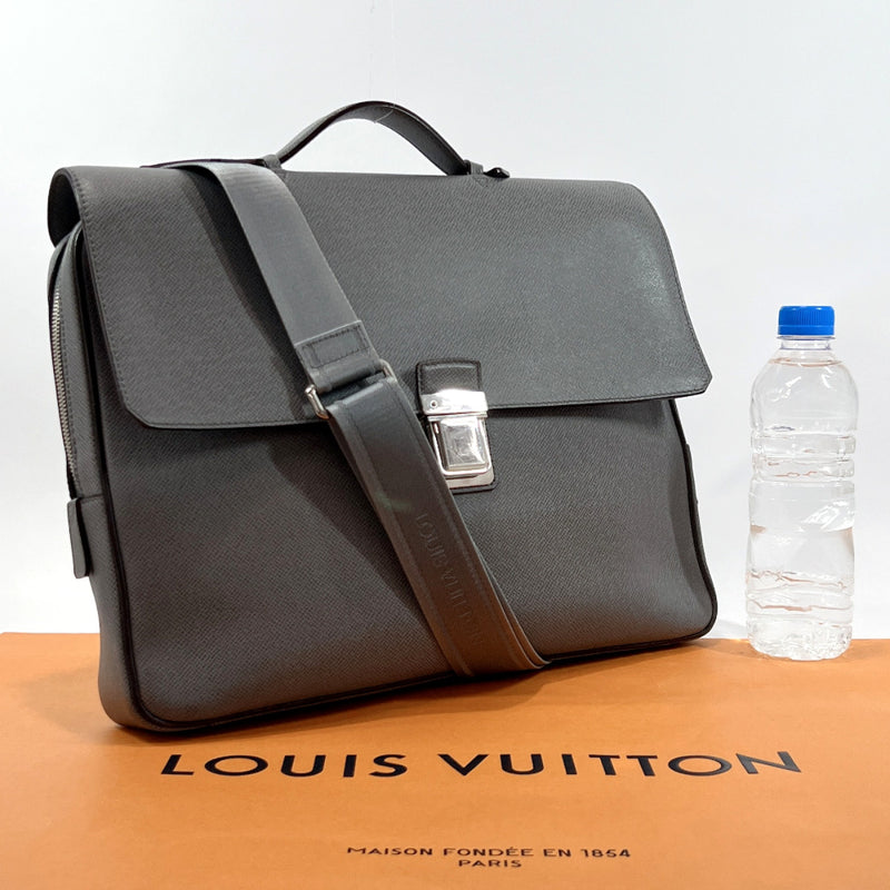 AmaflightschoolShops Revival, Black Louis Vuitton Taiga Vassili PM  Business Bag