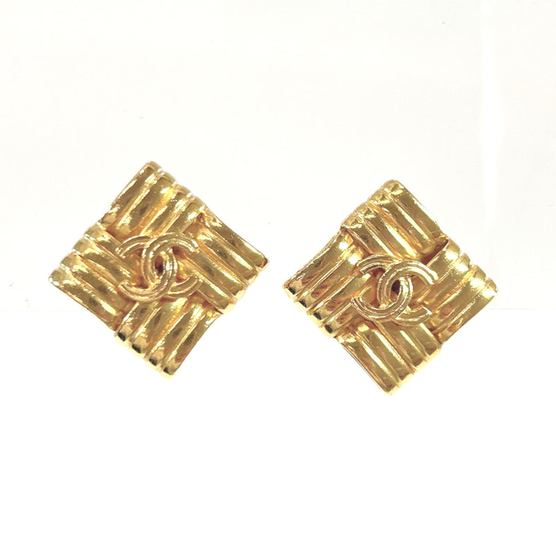 Cc earrings Chanel Gold in Metal - 38338175