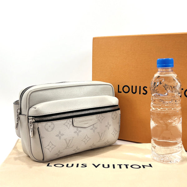 LOUIS VUITTON bam bag M30247 Bum bag outdoor Monogram canvas//Taigalama white white mens Used