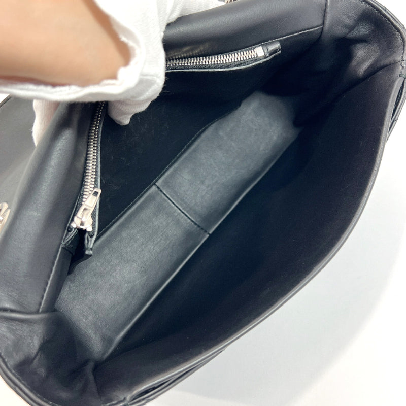BB Leather Tote Bag in Black - Balenciaga