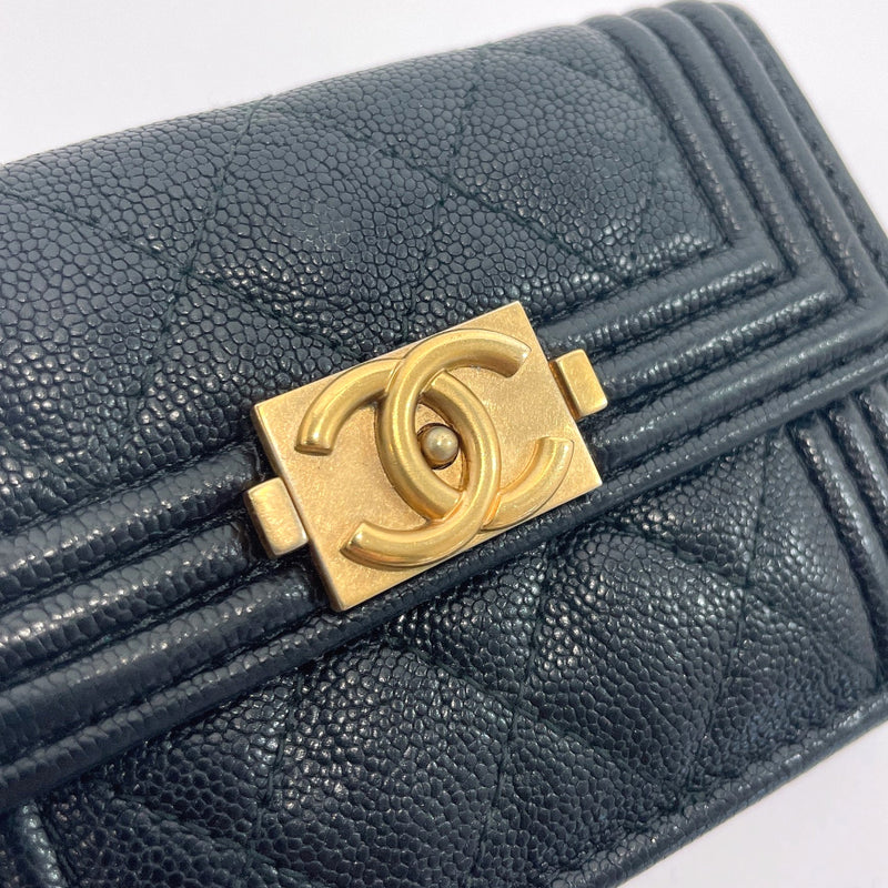 Boy leather wallet Chanel Black in Leather - 33291221