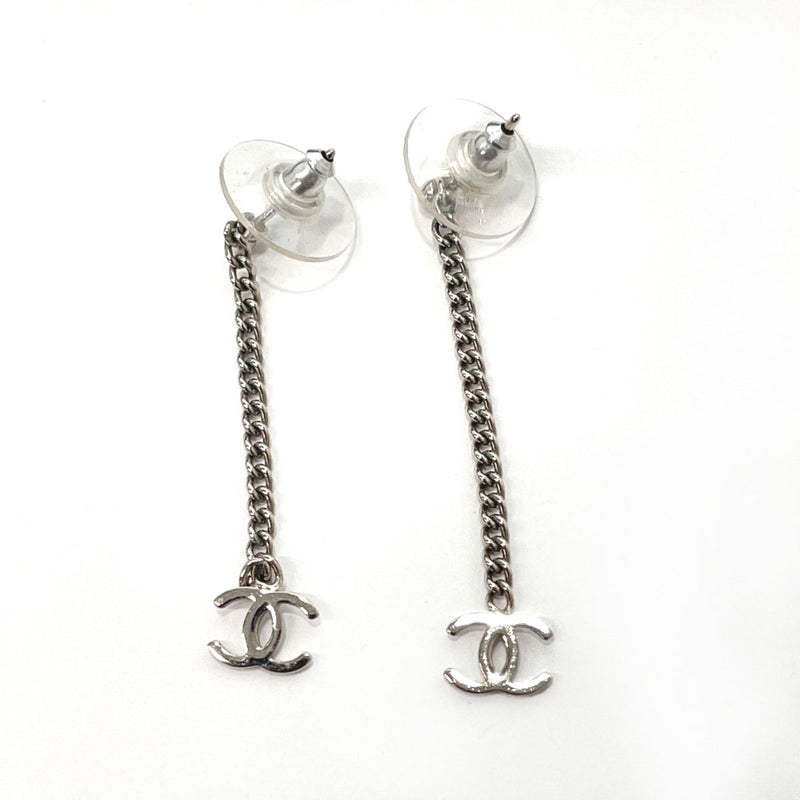 CHANEL earring A26958 COCO Mark Swing Chain metal Silver Women Used