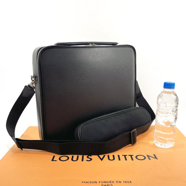 LOUIS VUITTON Business bag M32622 Anton Taiga Black Black mens Used –